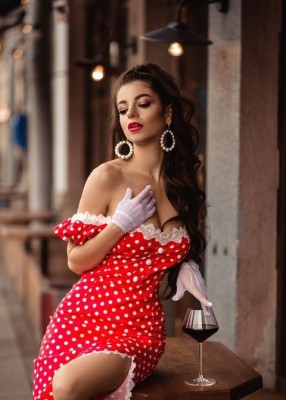 Проститутка Кира